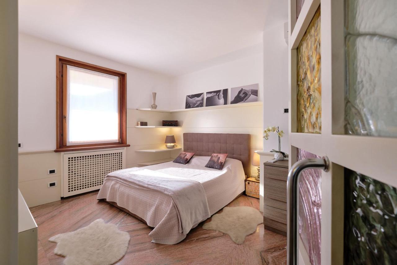 Apartmentsgarda - Gardalux Apartments Екстер'єр фото