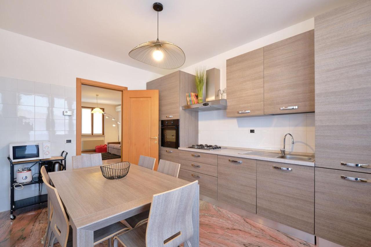 Apartmentsgarda - Gardalux Apartments Екстер'єр фото