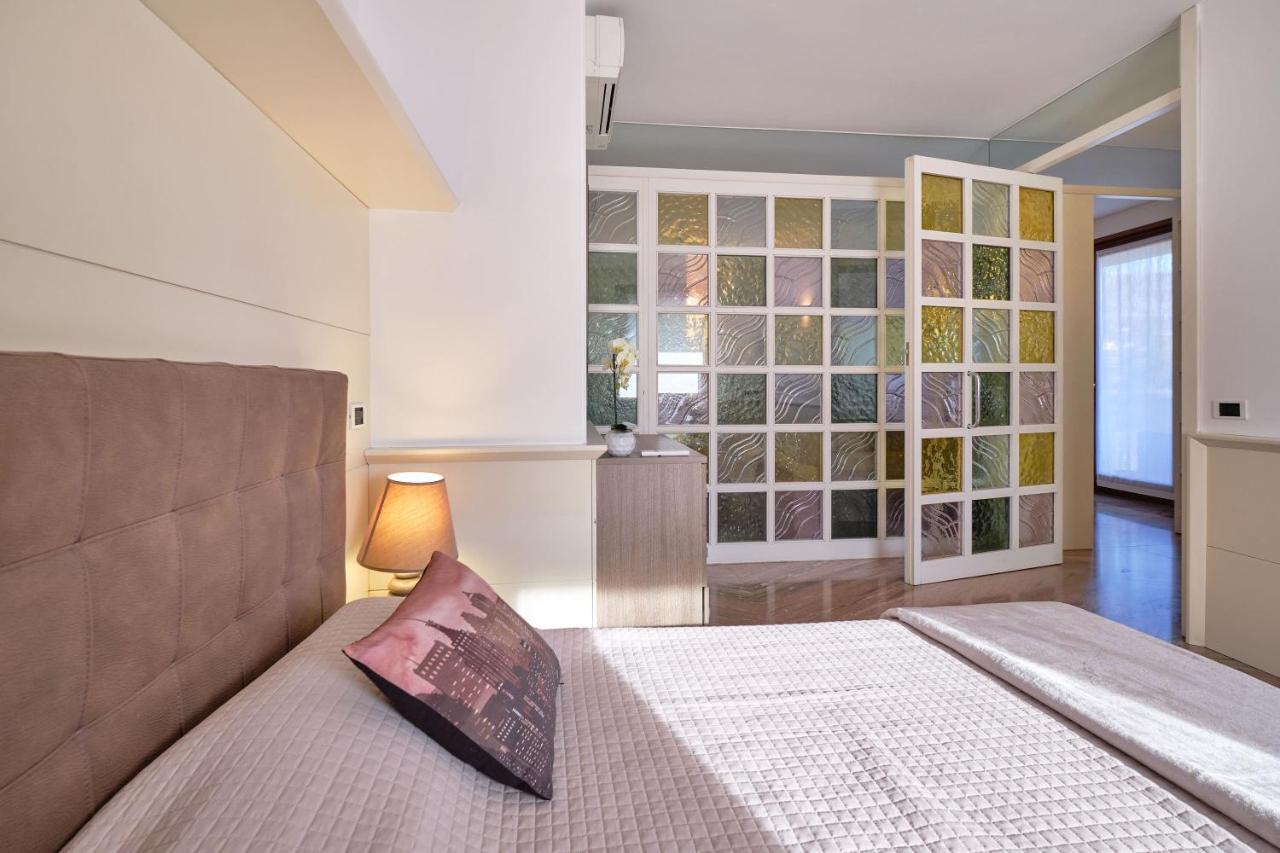 Apartmentsgarda - Gardalux Apartments Екстер'єр фото