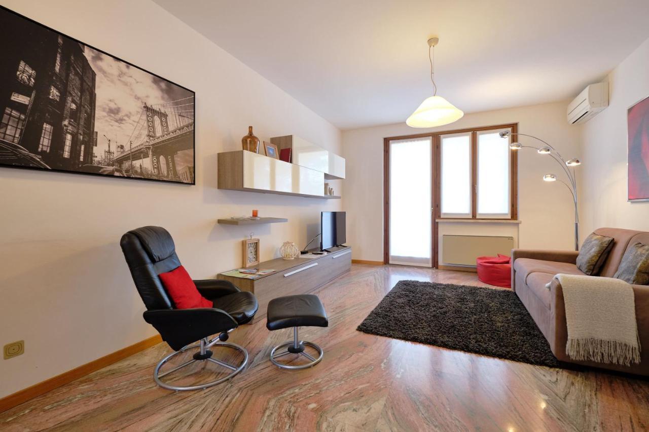 Apartmentsgarda - Gardalux Apartments Екстер'єр фото