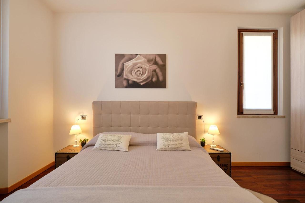 Apartmentsgarda - Gardalux Apartments Екстер'єр фото